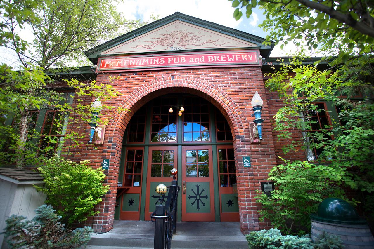 מלון בנד Mcmenamins Old St. Francis School מראה חיצוני תמונה